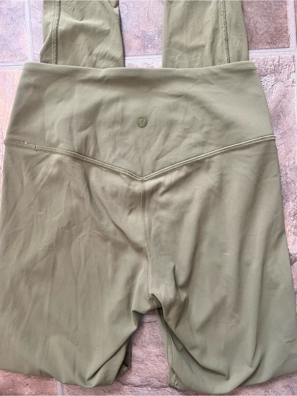 lululemon green Nulu crisscross mesh stirrup Performance Legging